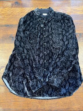 Pilcro Black Snake-Print Velvet-Feel Button-Down Shirt